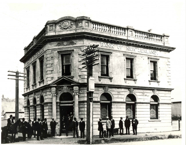 Mangaweka premises built in 1909 photo taken 1914 reduced for web